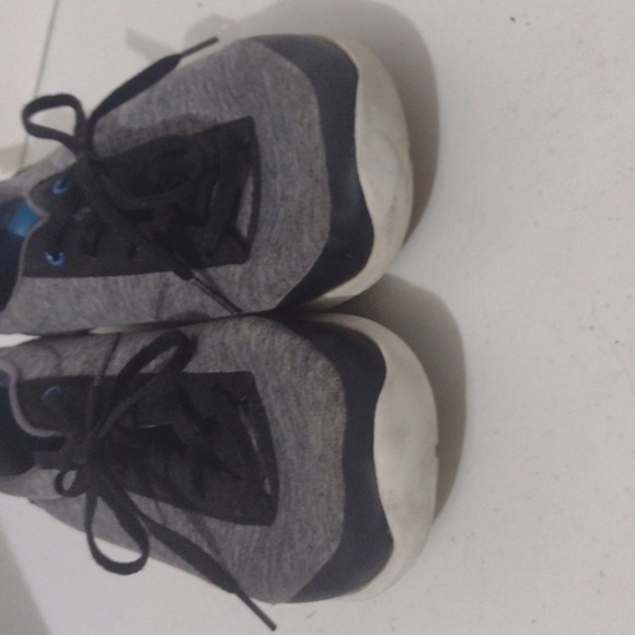 Croc sneakers size 10 - Picture 6 of 9